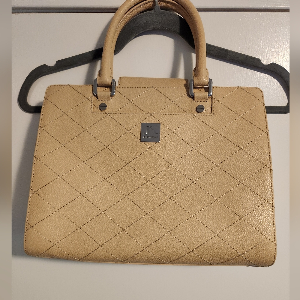 Joseph Katz Italian NWOT Cream colored hand bag.